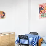 بيت شباب Jamnik