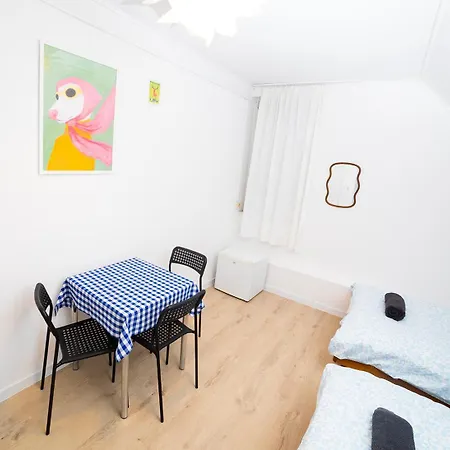 Jamnik Hostal Psary (Trzebnica)